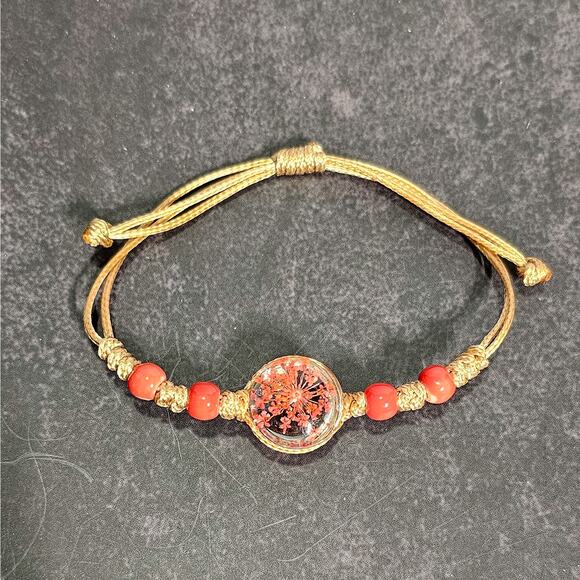 Boutique Jewelry - FREE with bundle! Boutique New double glass dome dandelion adjustable bracelet